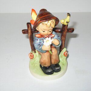 Goebel Hummel Figurine  "SHE LOVES ME, SHE LOVES ME NOT"  #174 TMK6 4.5" T Boy